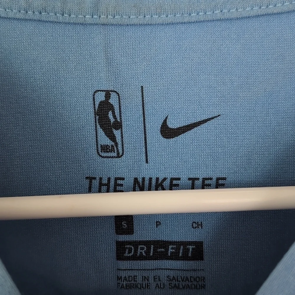 Nike NBA Grizzlies Light Blue Tee Size Small